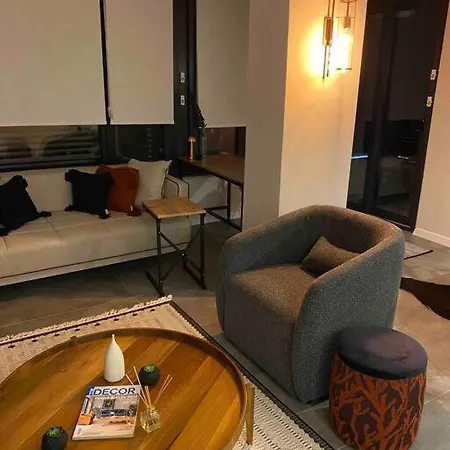 2+1 Luxury Flat In The Center 아파트 *